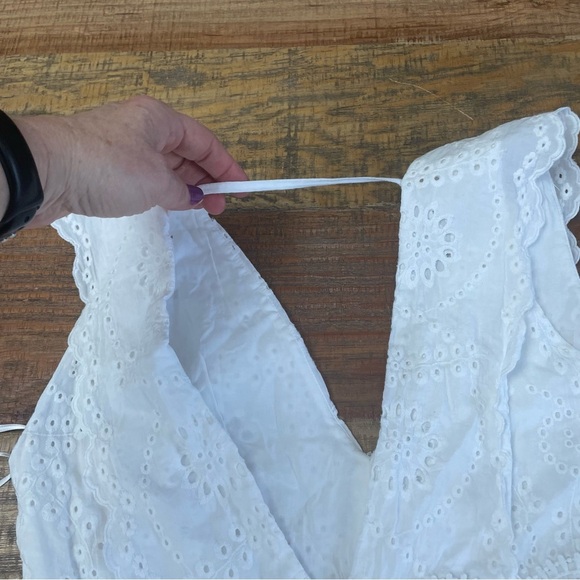 Willow & Clay women’s size large Pom Pom & Ruffles Low Back Tank Top feminine - Picture 8 of 10